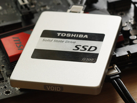东芝q300系列 240gb固态硬盘,品牌保证,原厂品质,急速开机,拒绝程序