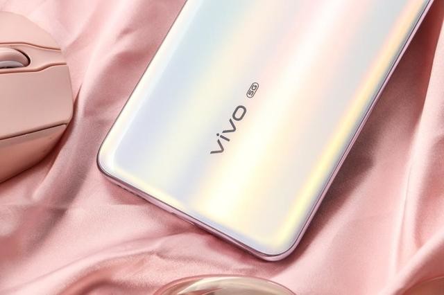 vivo s6初体验,一部专为年轻人而打造的潮流5g手机