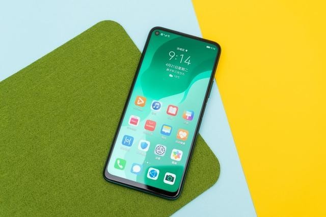 华为nova7se屏幕,华为nova7屏幕 6400万像素四摄华为nova7se上手图赏