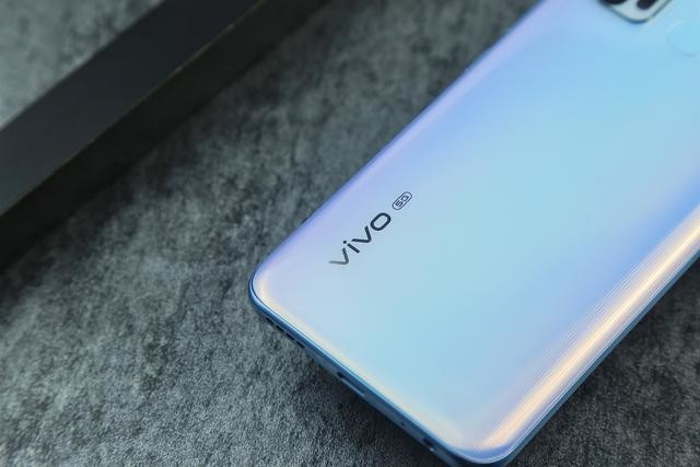 标配5g实力派再升级vivoz6上手解析