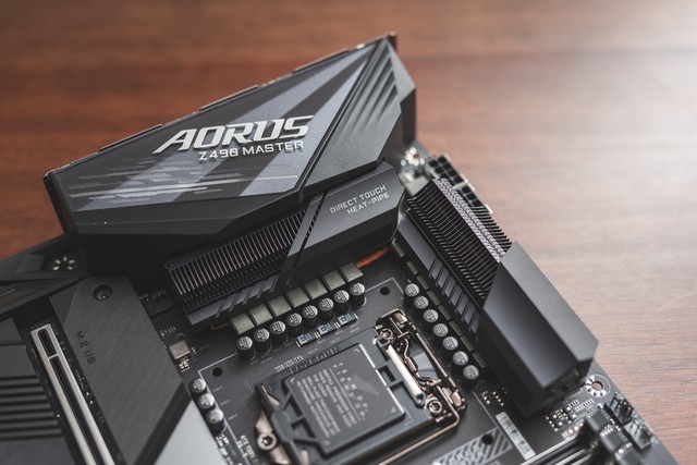 技嘉z490aorusmaster图赏