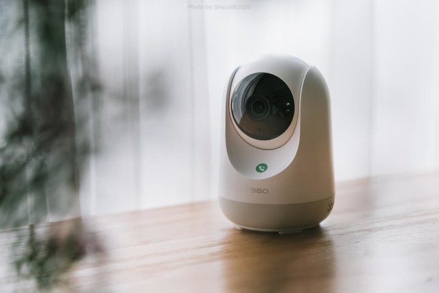 360智能摄像机:看店看家看孩子,它都能帮你