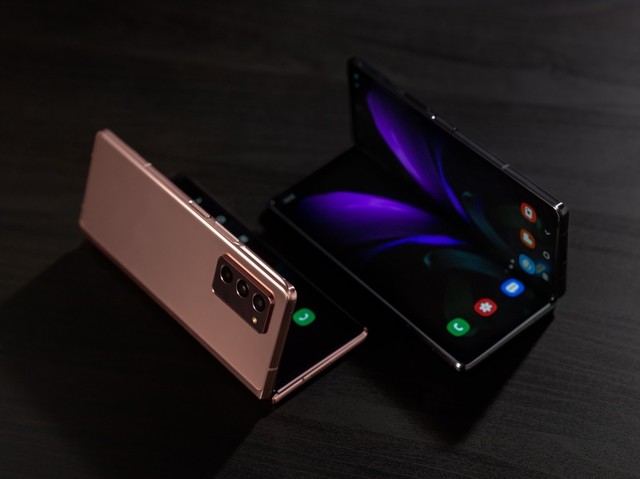 三星galaxy z fold2 5g把折叠屏玩出了花