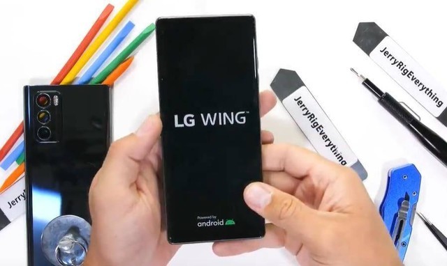 2020年最科幻的手机,lg wing