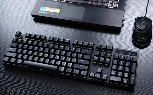 第一款机械键盘何必是有线雷柏v500pro评测