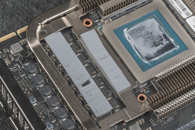 安培旗舰前众生平等,华硕rtx3090 tuf体验