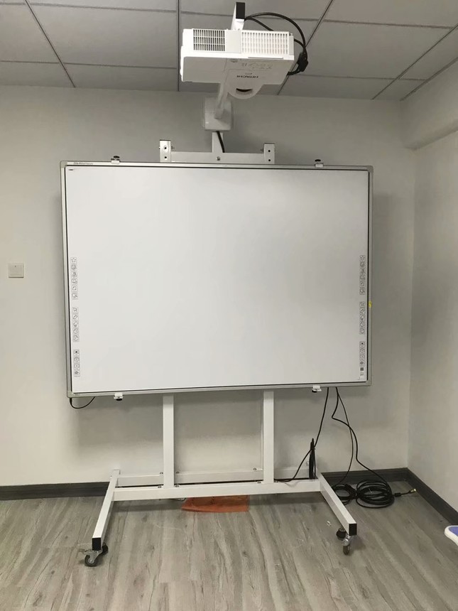 青岛鸿合电子白板 实物展示台 触控一体机 销售热线 13210116617
