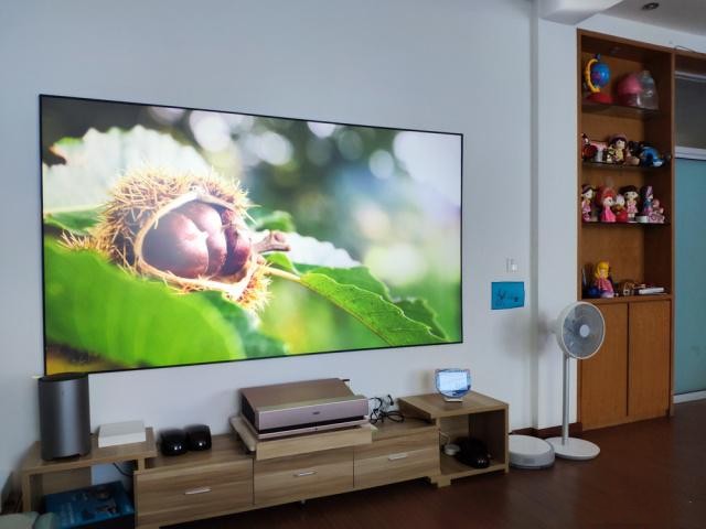 坚果s21带100寸菲涅尔硬屏套装价23999元