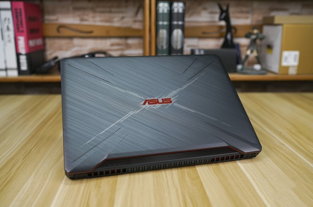 久玩不烫手华硕飞行堡垒6fx86fe