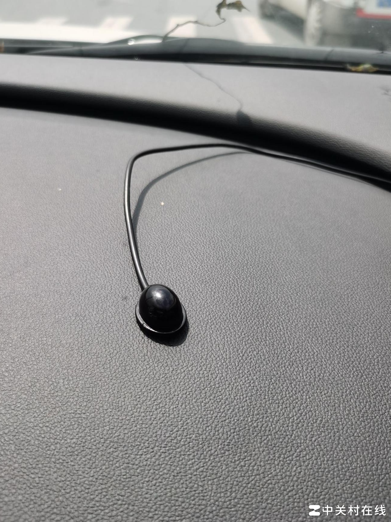 车顶装置是干什么的？