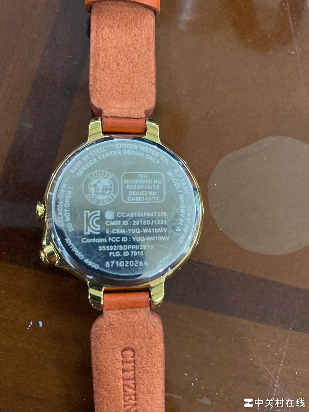 西铁城手表调时间方法