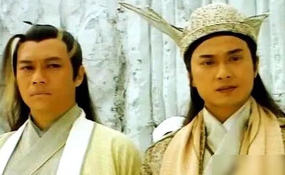 杨逍范遥VS玄冥二老胜算几何