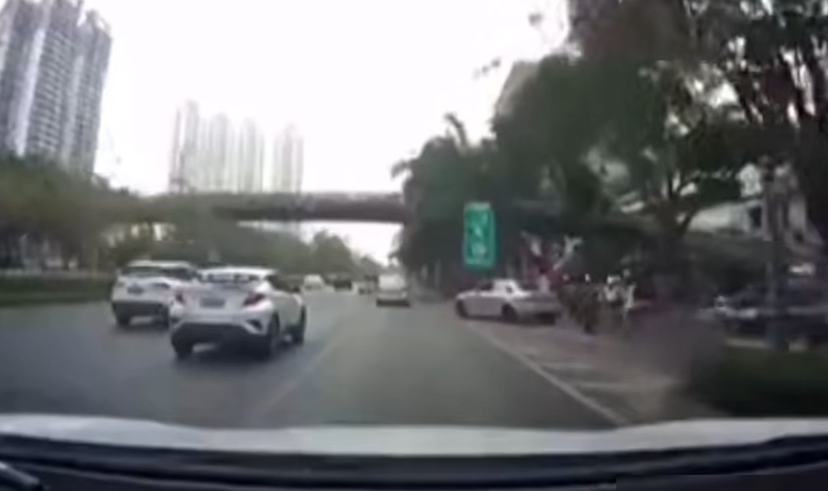 哪个急刹更危险？