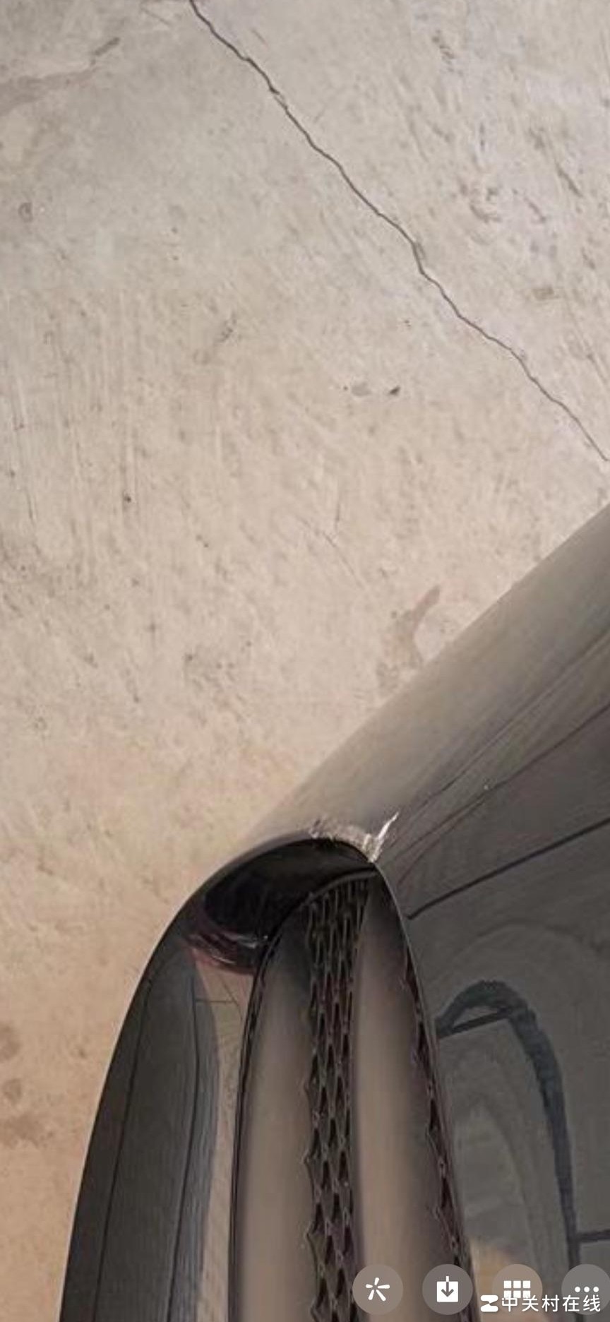 新车是否需要补漆？