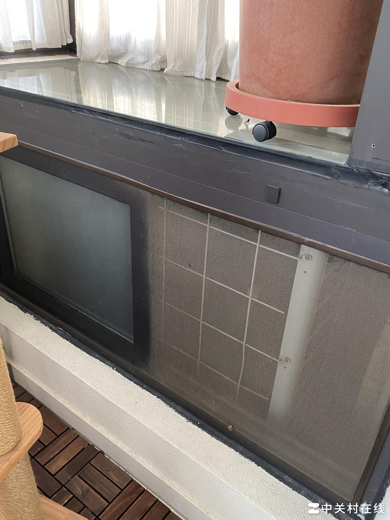 空调外机装窄空间的影响