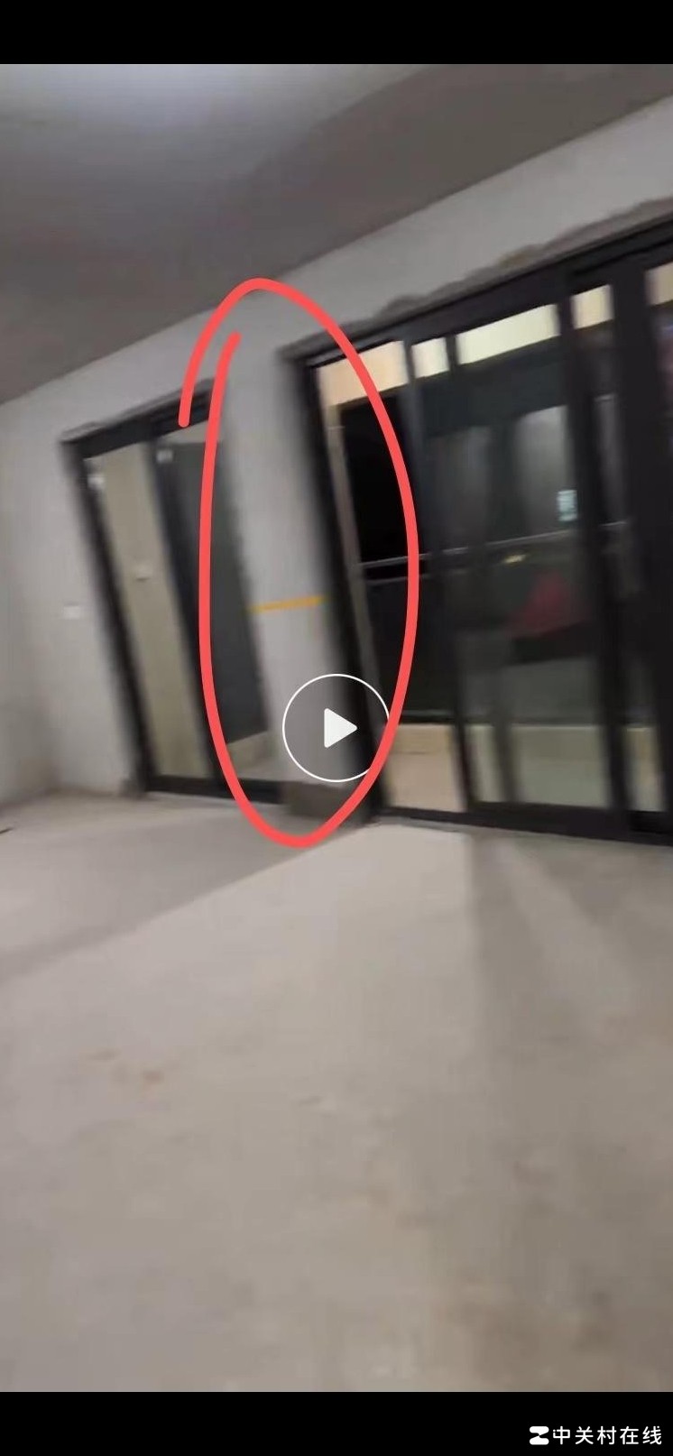 客厅柱子能砸吗？