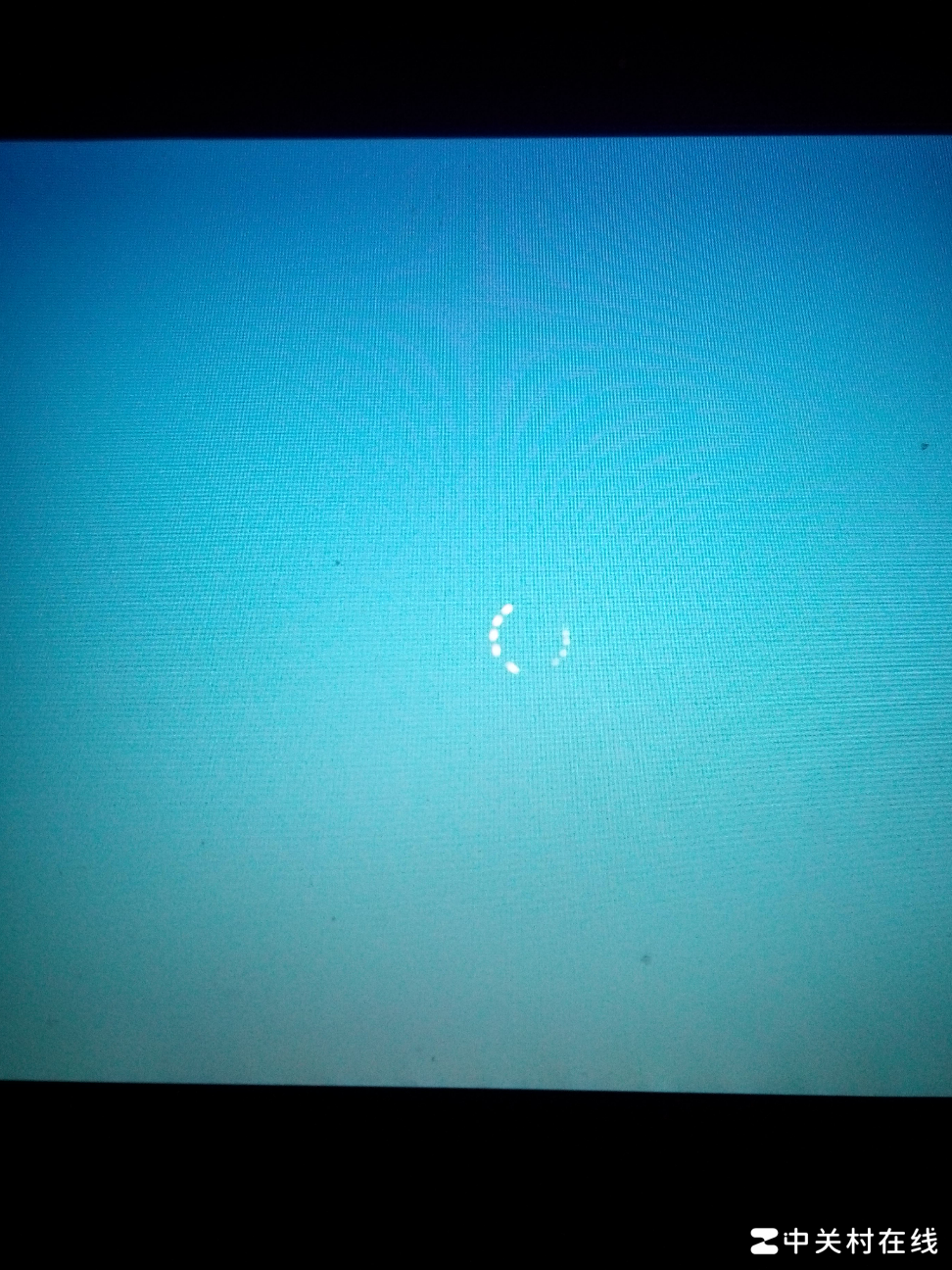 Win10开机卡转圈怎么办