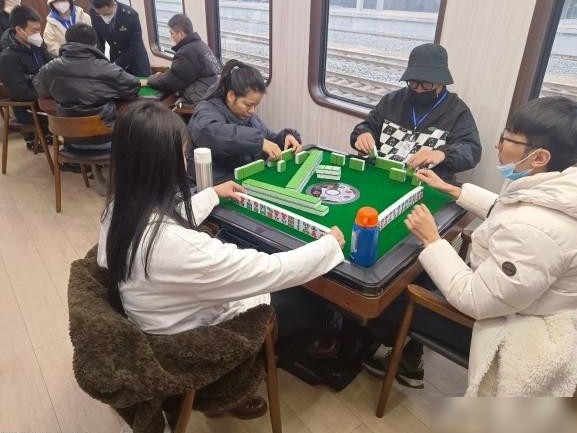 列车娱乐化，需求升级与买单意愿