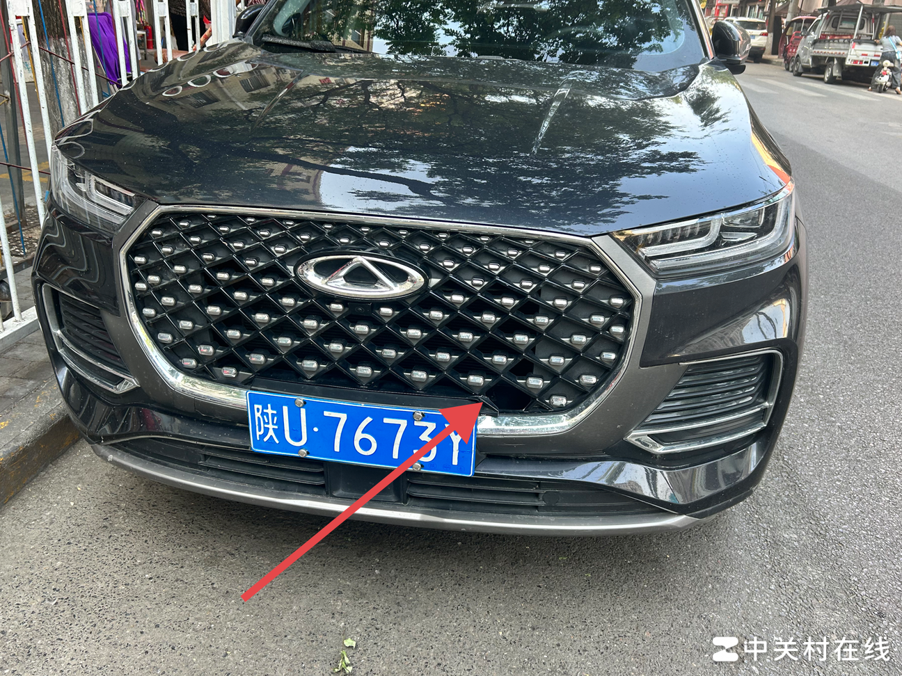 车中网窟窿遮挡妙招