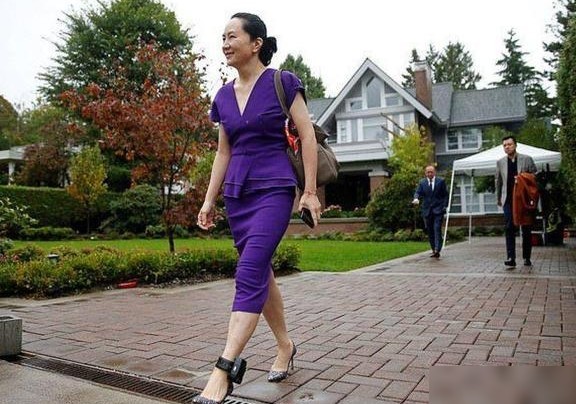 为何苹果贵却让人不觉贵？