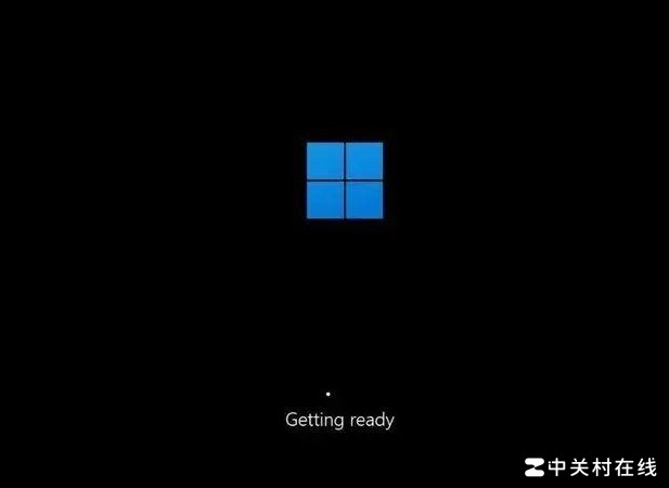 Win11启动卡加载？耐心等待
