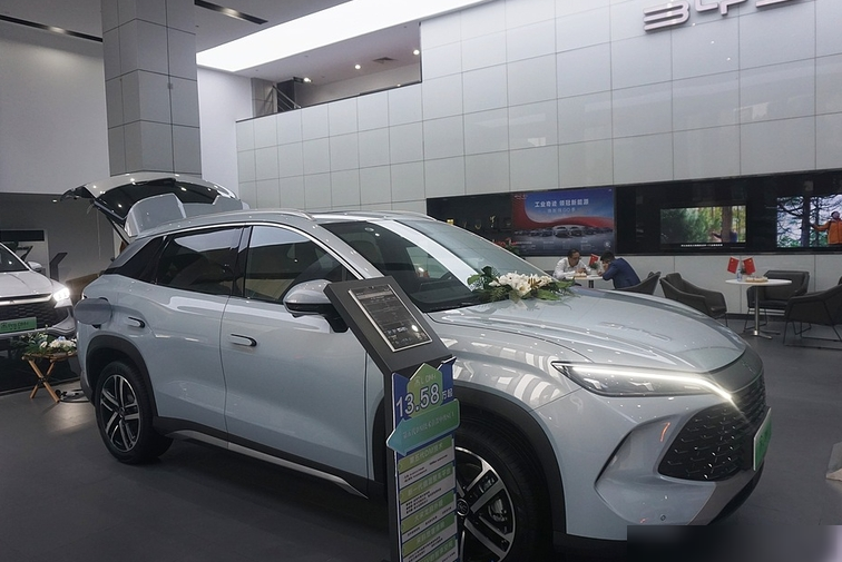 比亚迪10月销量破50万辆