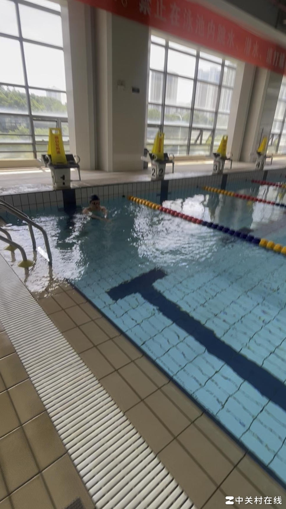 自由泳提速与动作优化