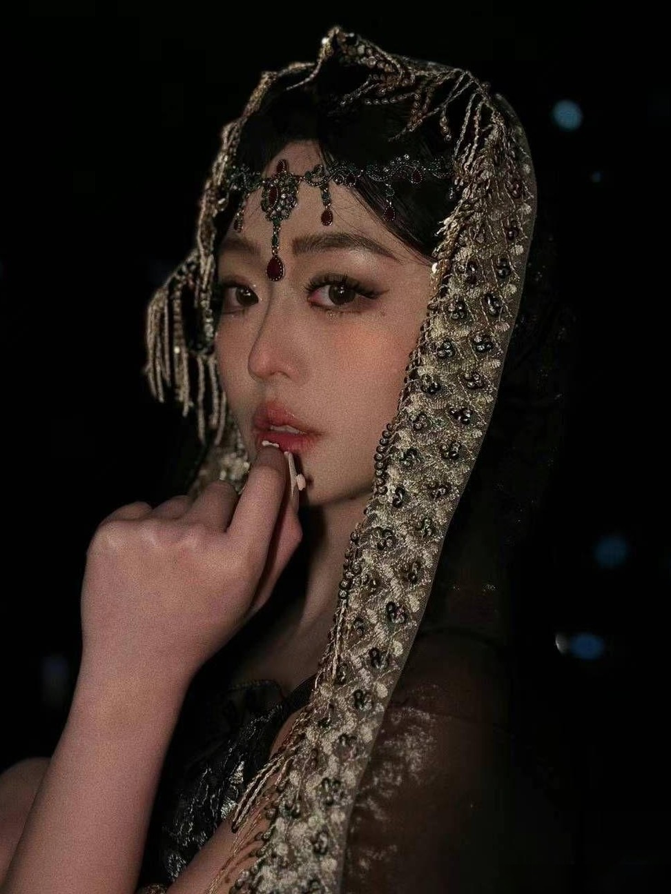 手机vs相机人像差距大吗？