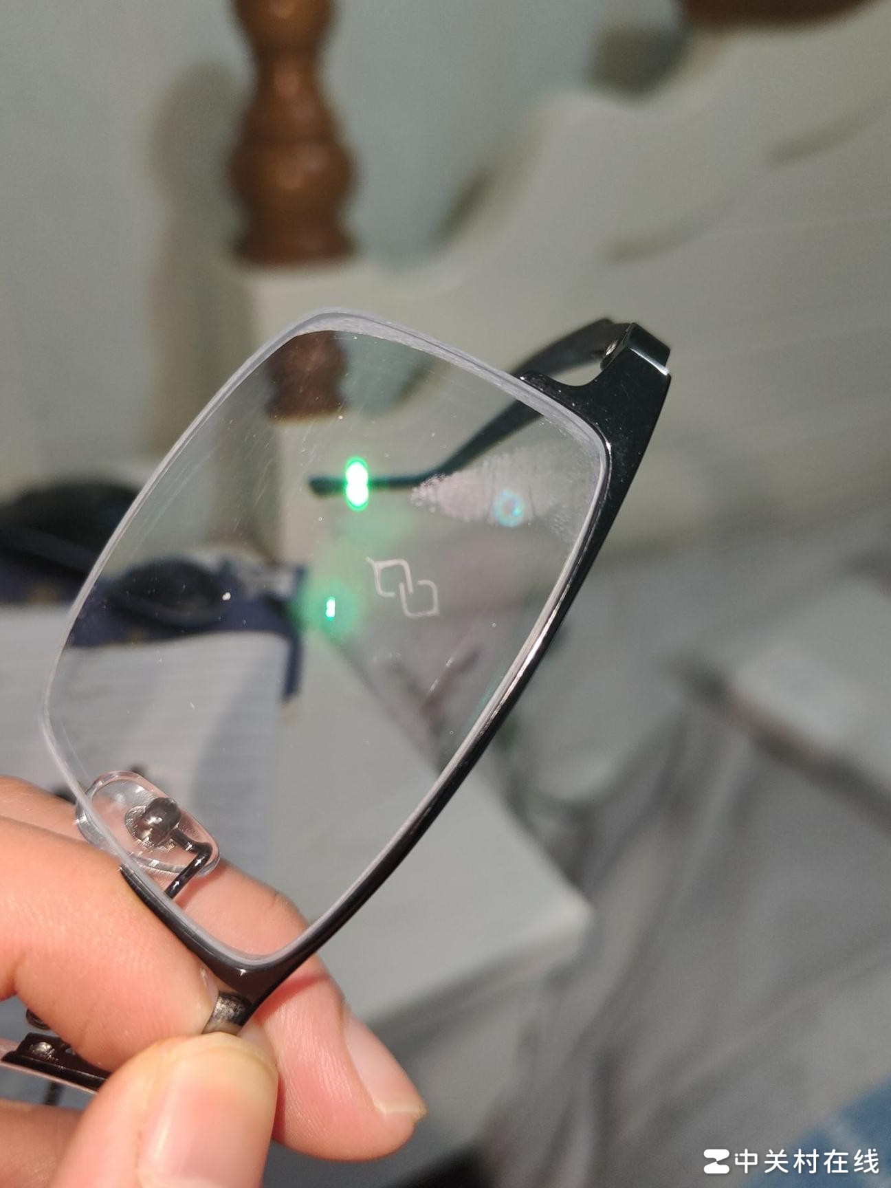 眼镜镜片品牌怎么查？