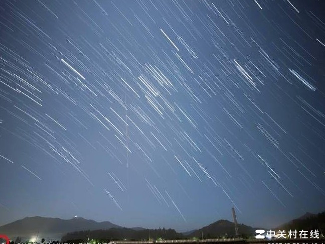 星轨为何出现多个圆心