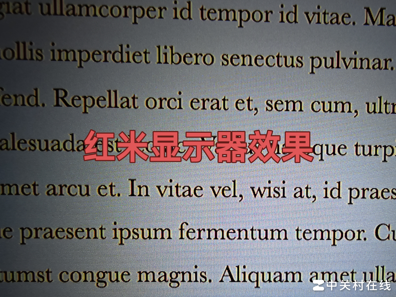 显示器字体边缘发白发彩原因