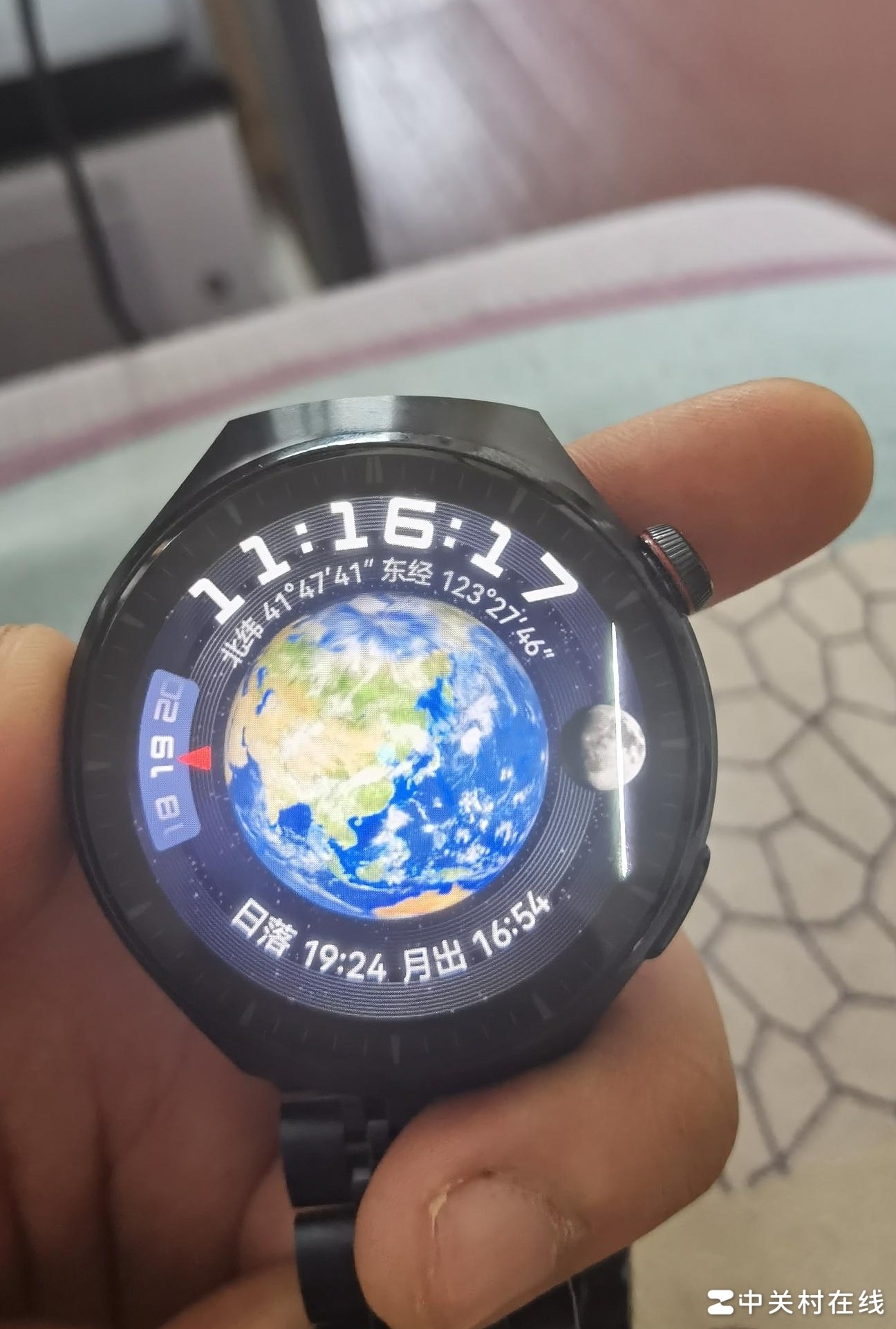 屏幕突然出现竖线