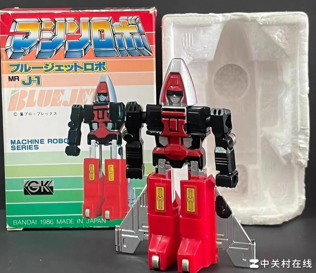 百变雄狮变形玩具角色？