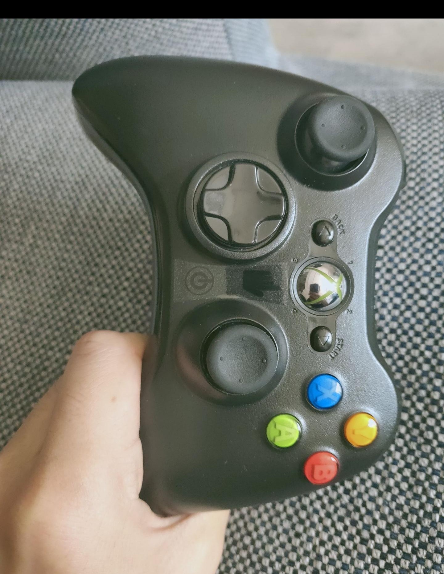 Xbox360手柄能用数据线连接电脑吗？