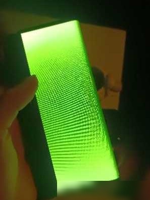 折叠屏手机摔坏只能换屏？
