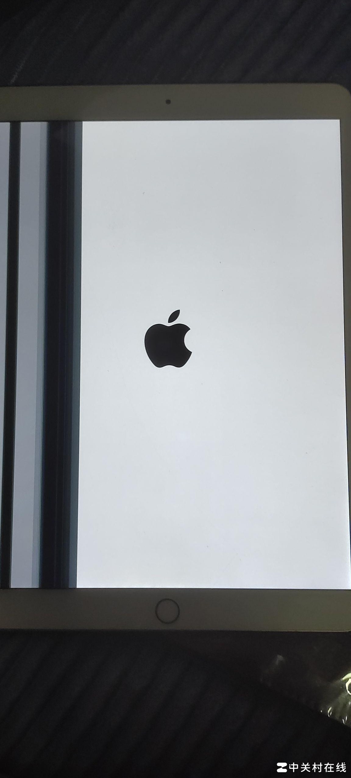 iPad Pro 10.5黑屏原因