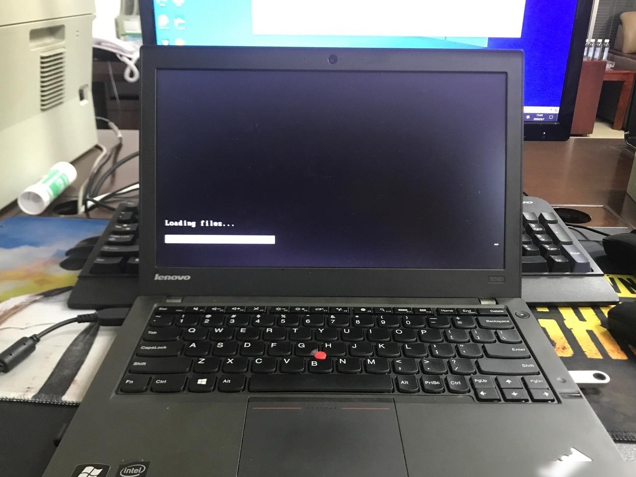 ThinkPad重装卡死进不去PE
