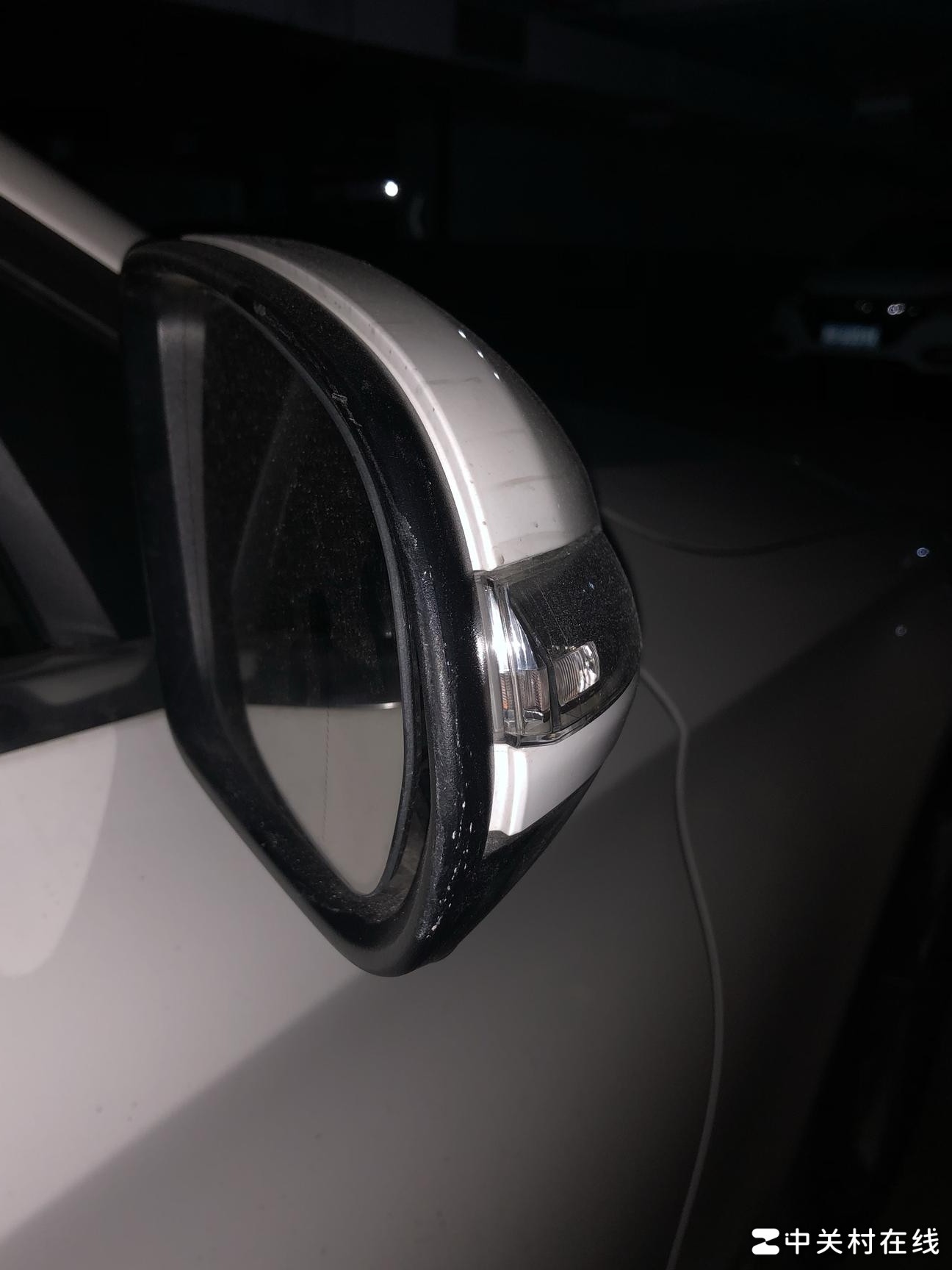 新车后视镜刮蹭需维修吗