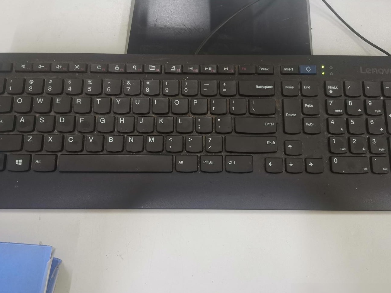 键盘如何切换中英文