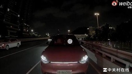 问界M9追尾理想MEGA事件解析
