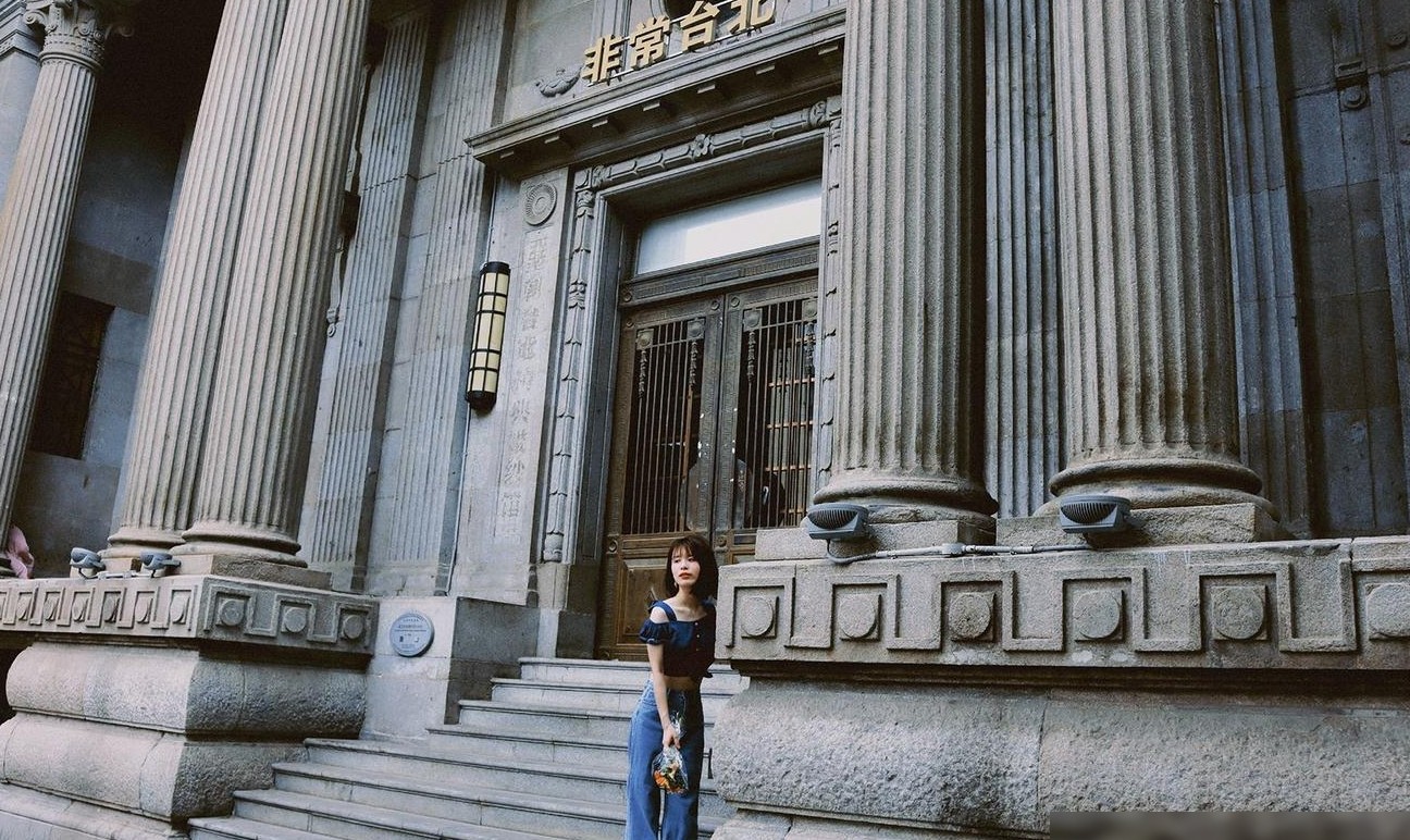 佳能M6旅行自拍镜头推荐