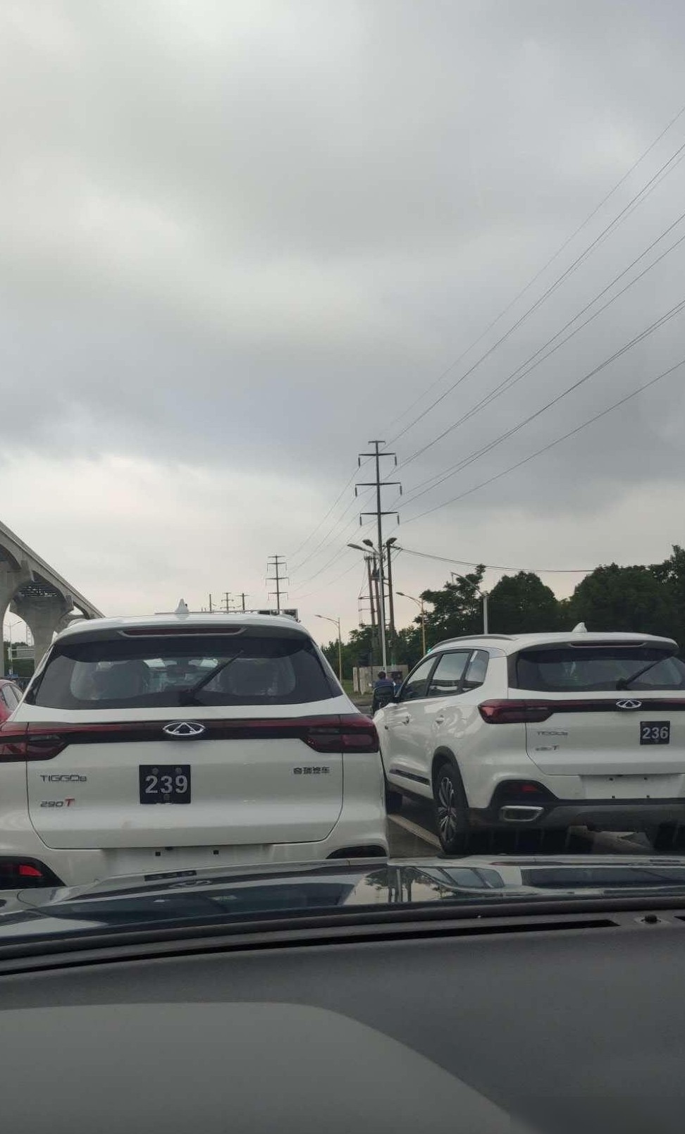 路试车后雨刷为何要掰起