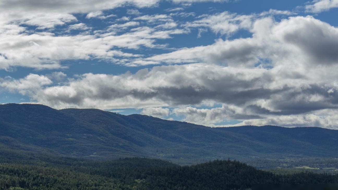 PS如何抠出这种云？