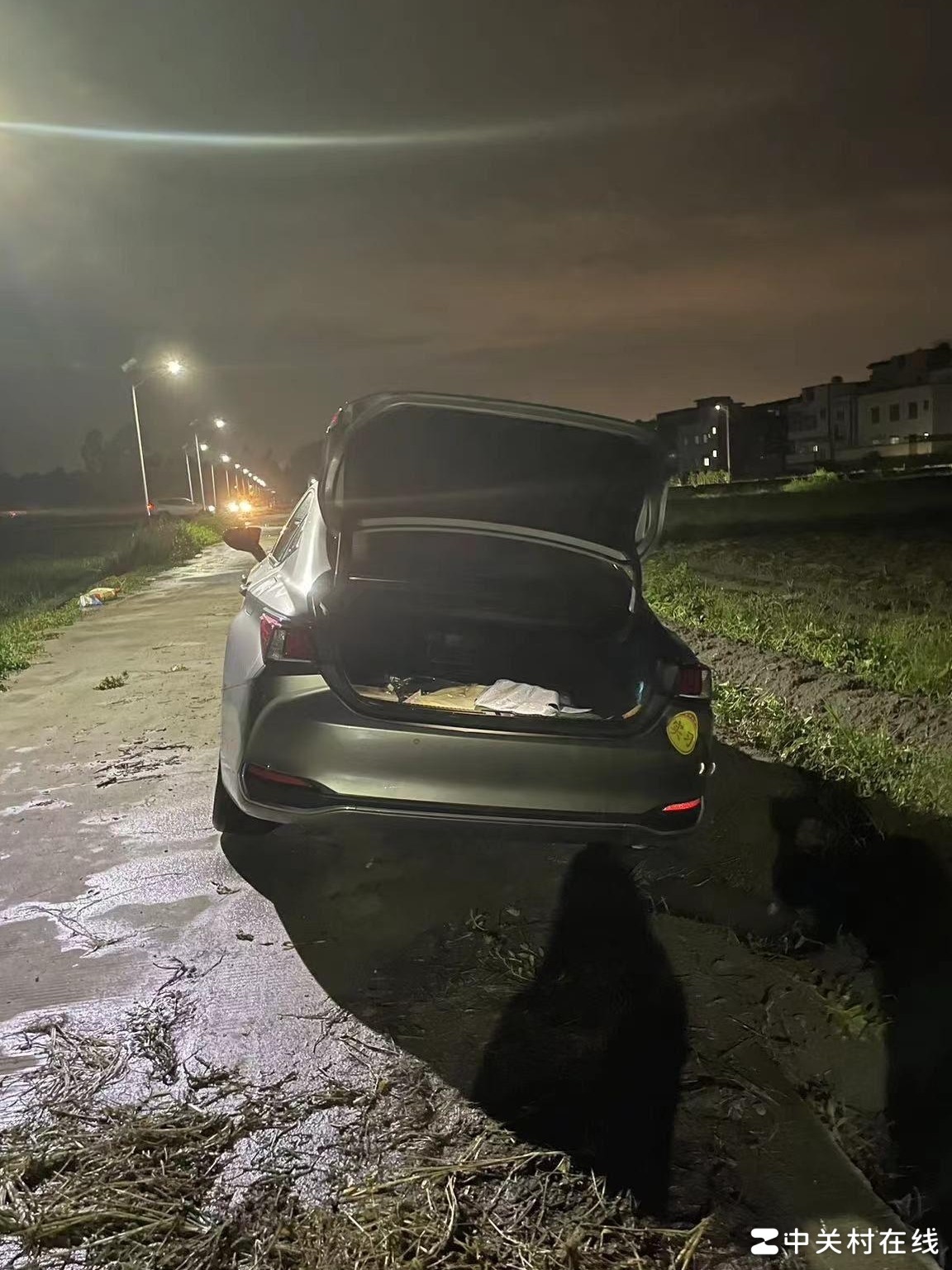 轮胎侧壁刮破还能用吗