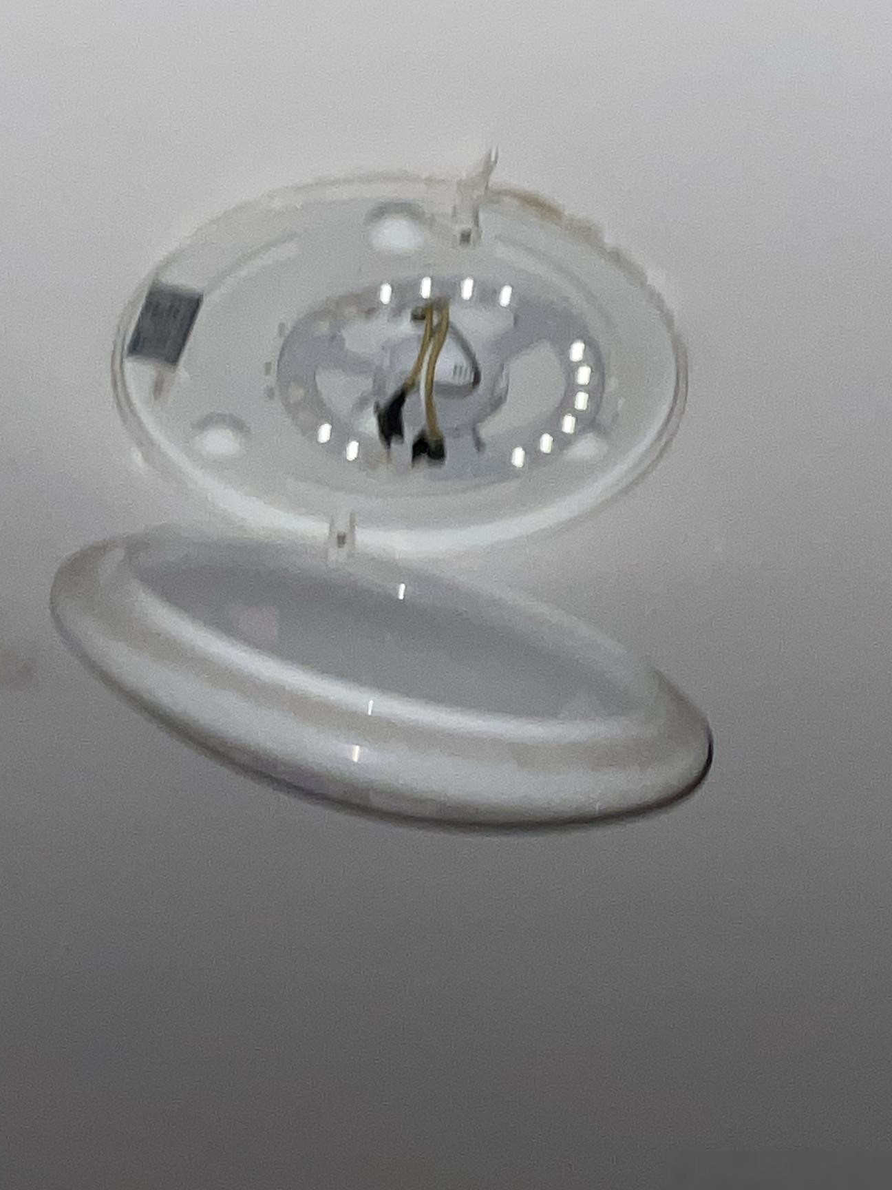 这种灯如何更换灯具