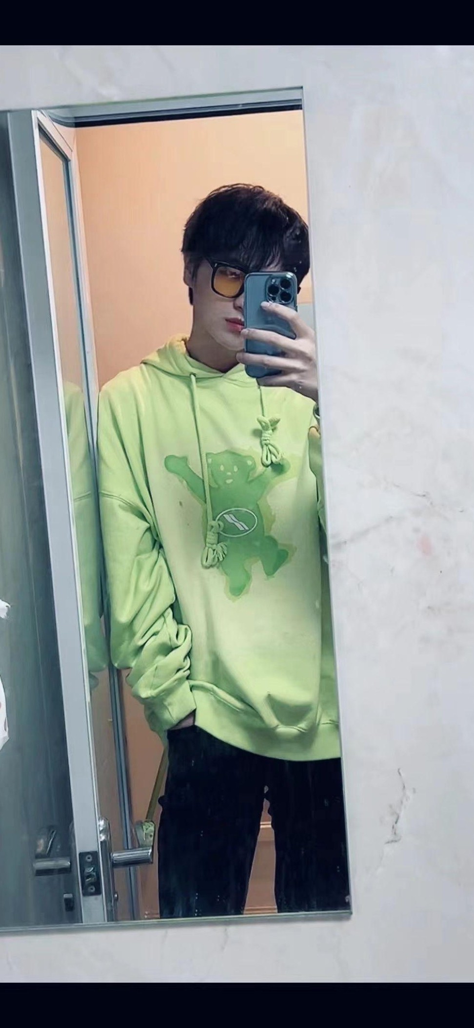 网恋被骗，求查照片原主