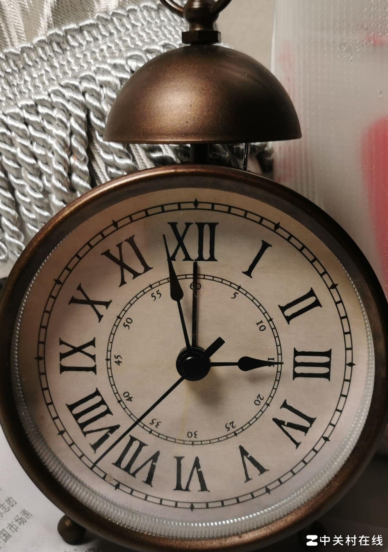 时钟三针能否互成120°？