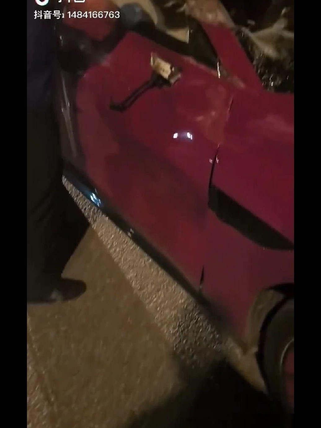 事故车究竟是哪款车？