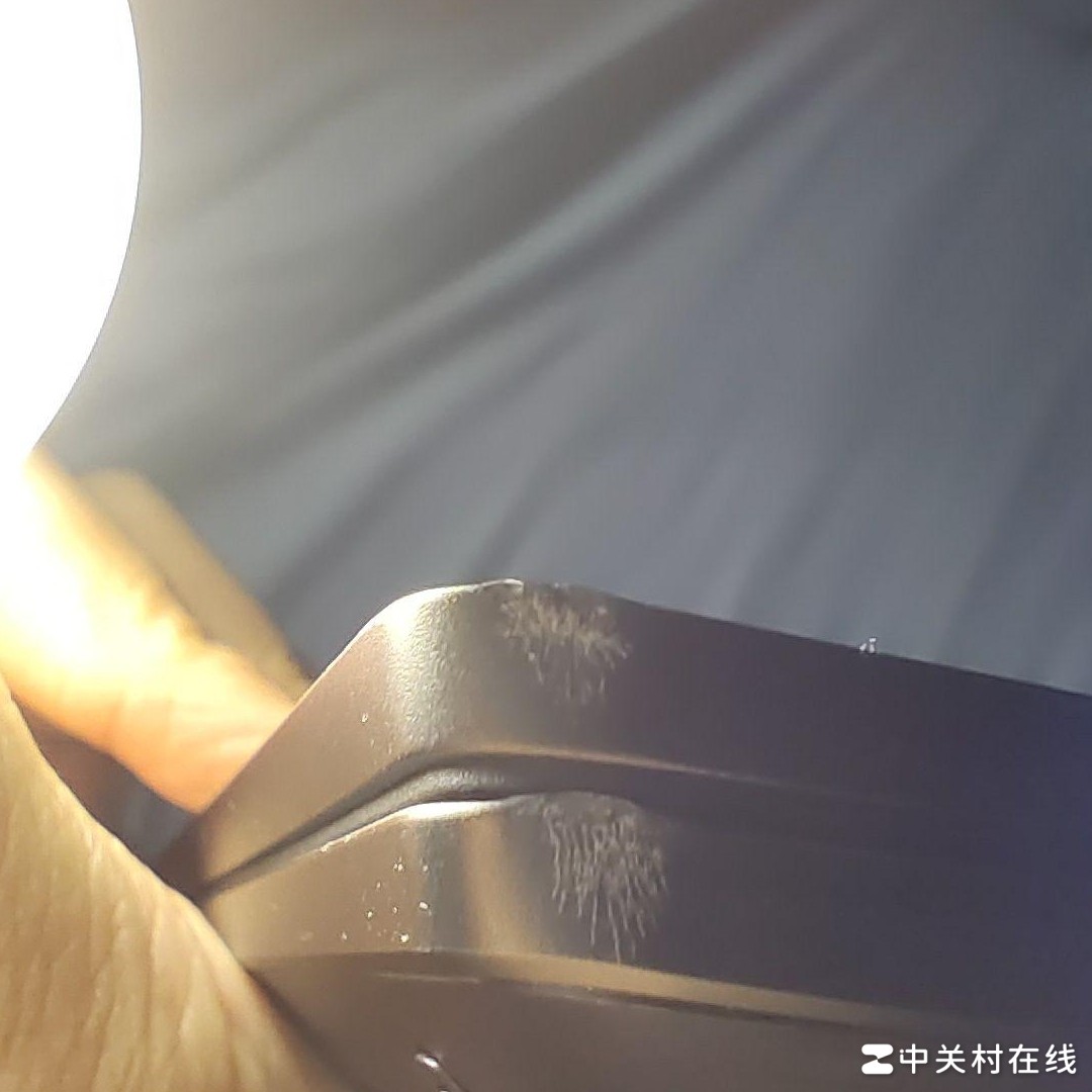 电脑外壳凹陷维修费用