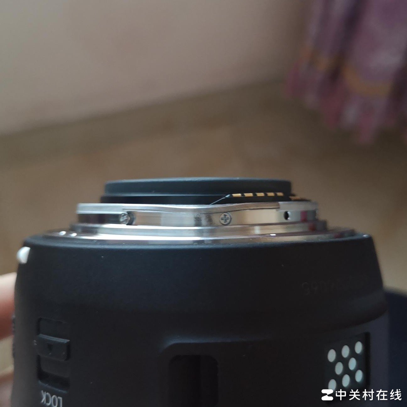 镜头螺纹磕歪了，能修吗？